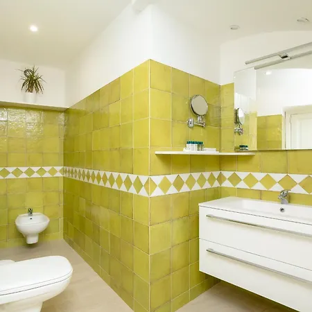 Oda ve Kahvaltı Casa Nilde 3*