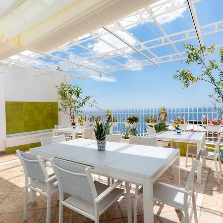 Casa Nilde Couette-café Positano