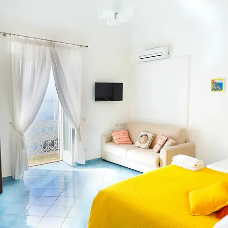 Casa Nilde Oda ve Kahvaltı 3*