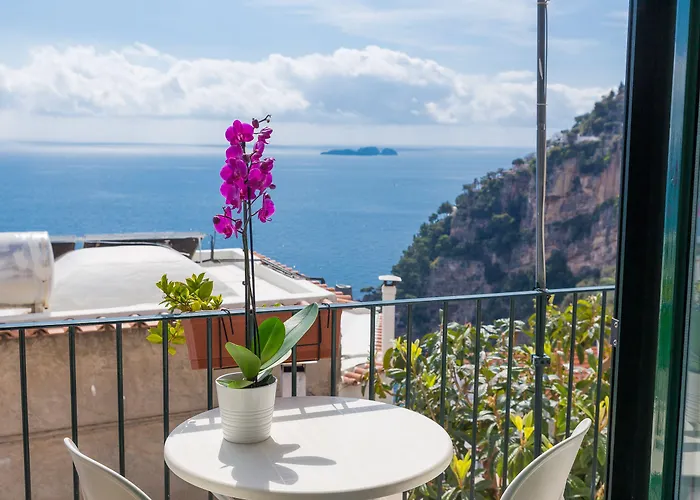 Alojamento de Acomodação e Pequeno-almoço Casa Nilde Positano